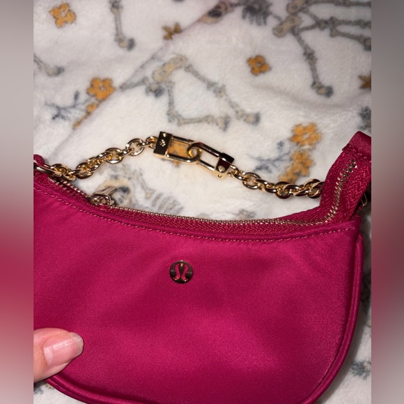 Like new lululemon athletica Pink Chain mini coin pouch Bag - Picture 3 of 6